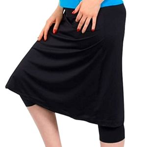 Women's Knee Length Sports Skirt with Leggings